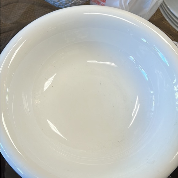 Gorgeous White Vase Set - Picture 4 of 4